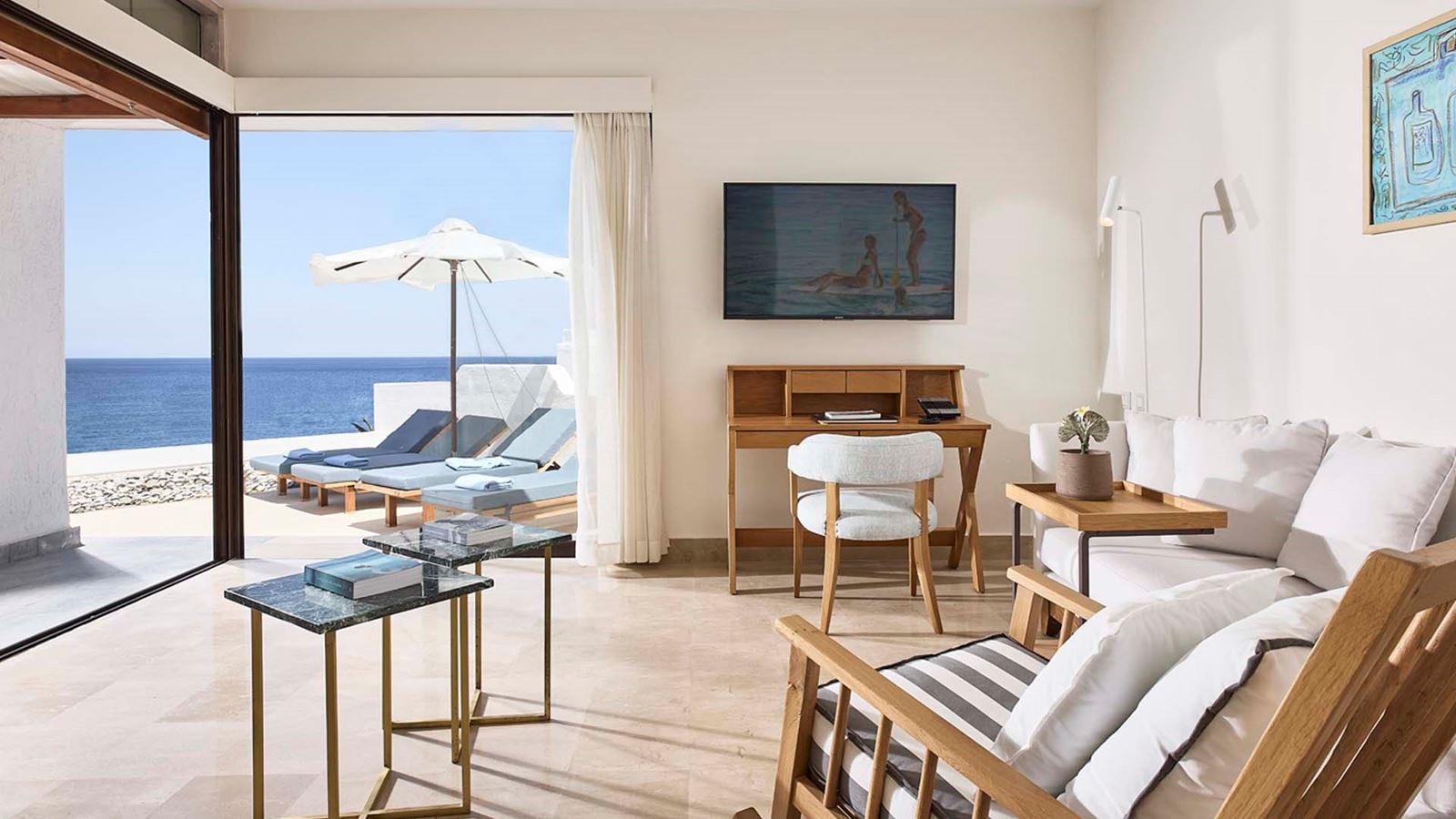 rooms-club-suite-1bdrm-private-pool-seafront-view