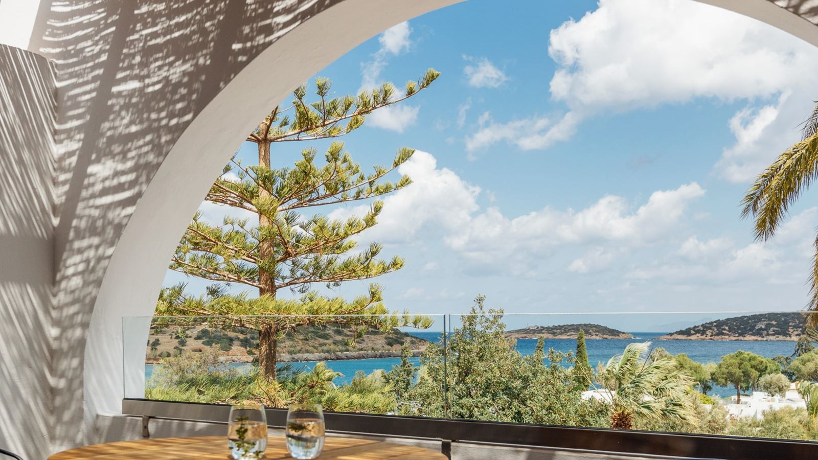 rooms-double-or-twin-room-sea-view-main-building