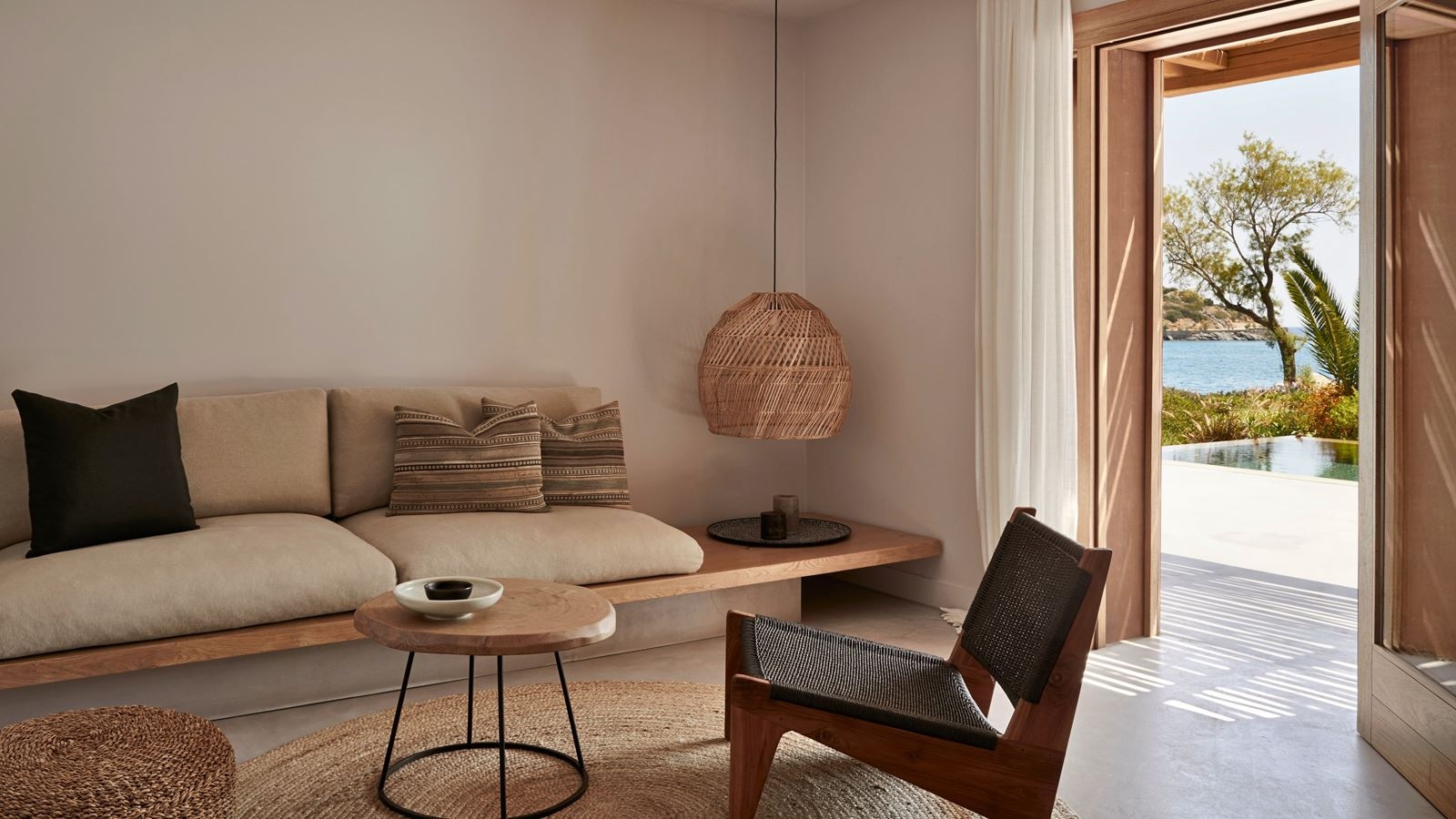 rooms-2-bedroom-seafront-villa-private-pool