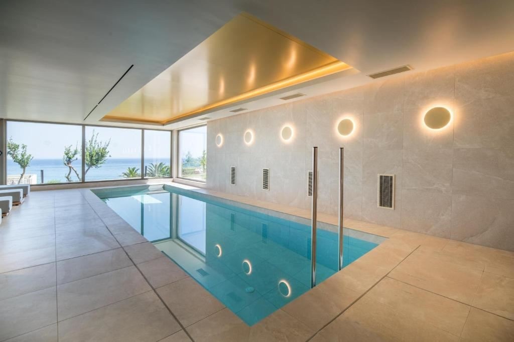 pools-indoor-pool