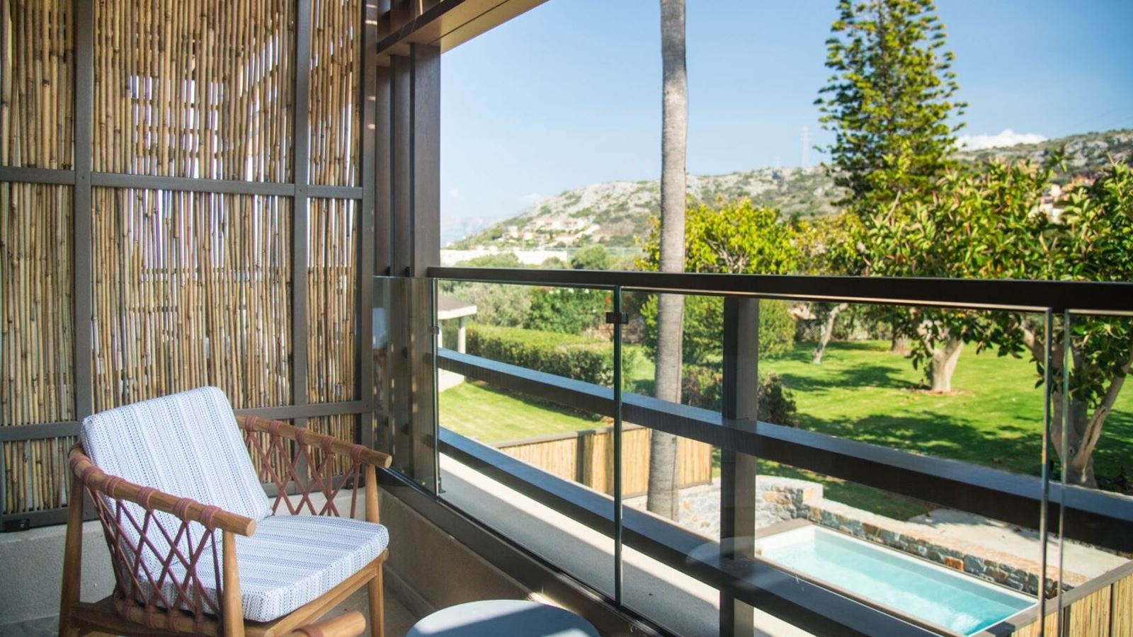 rooms-double-clasic-garden-view