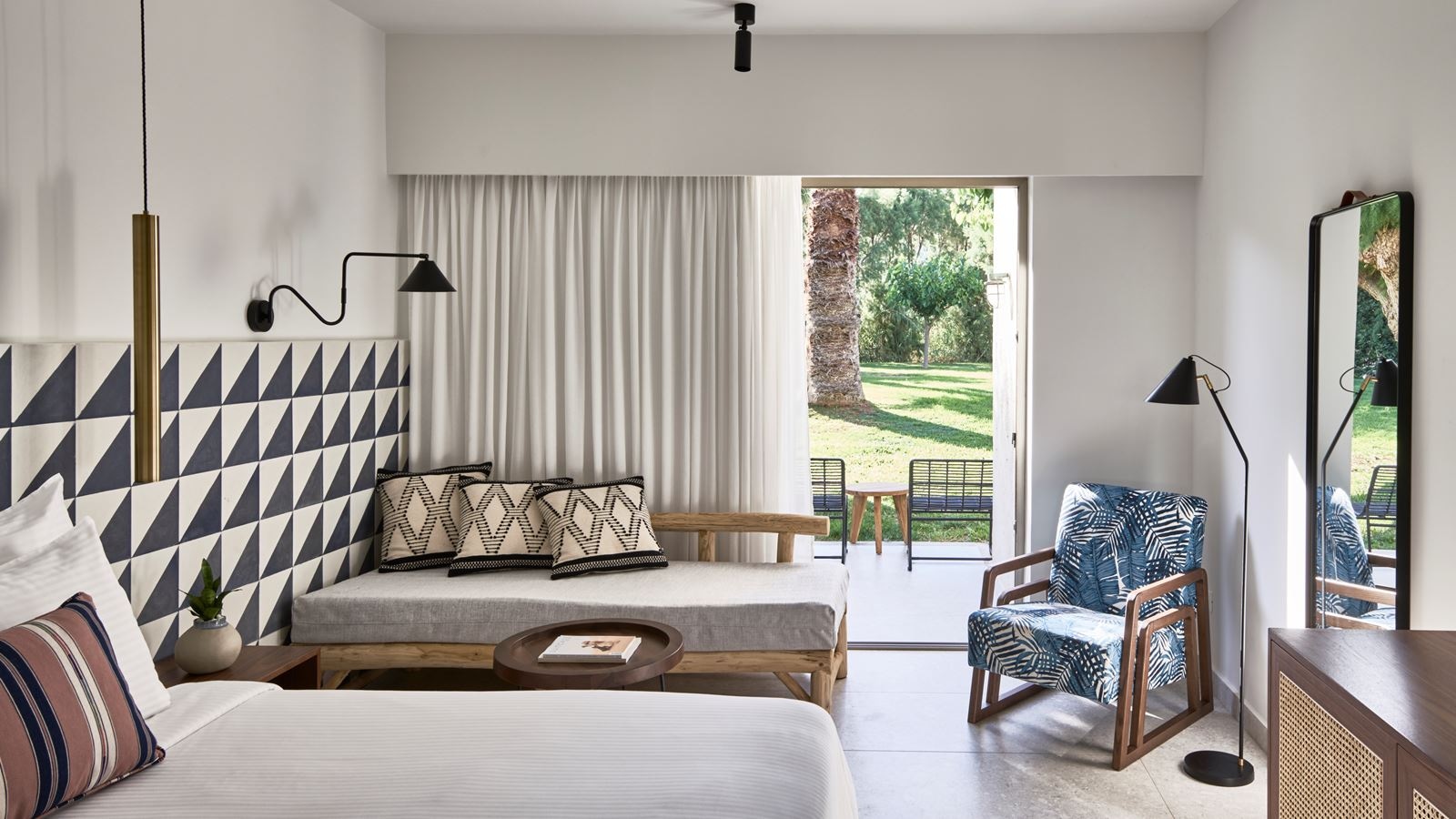 rooms-bungalow-garden-view