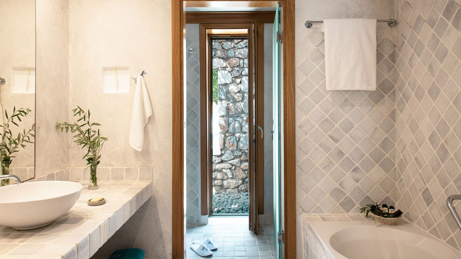 rooms-bungalow-sharing-pool