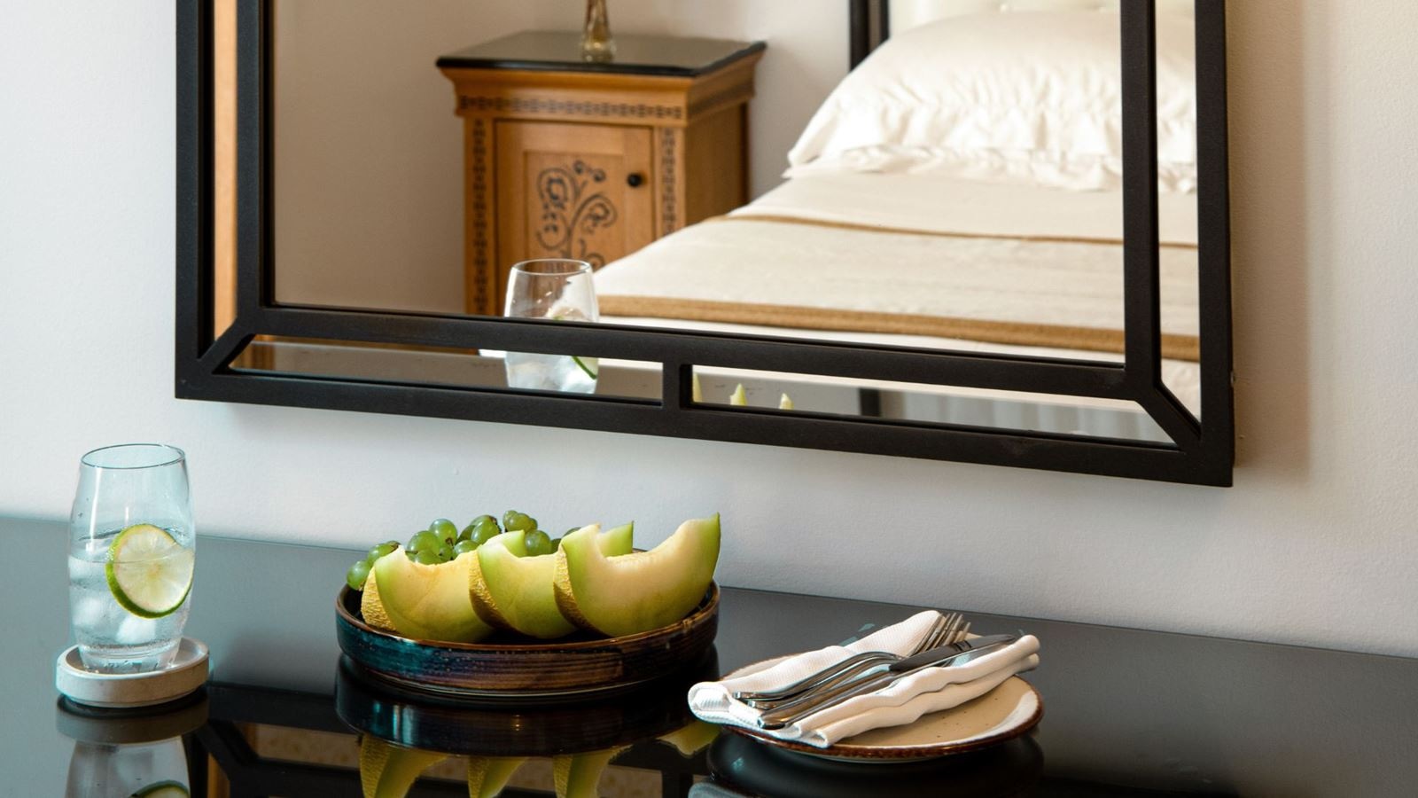 rooms-bungalow-garden-view