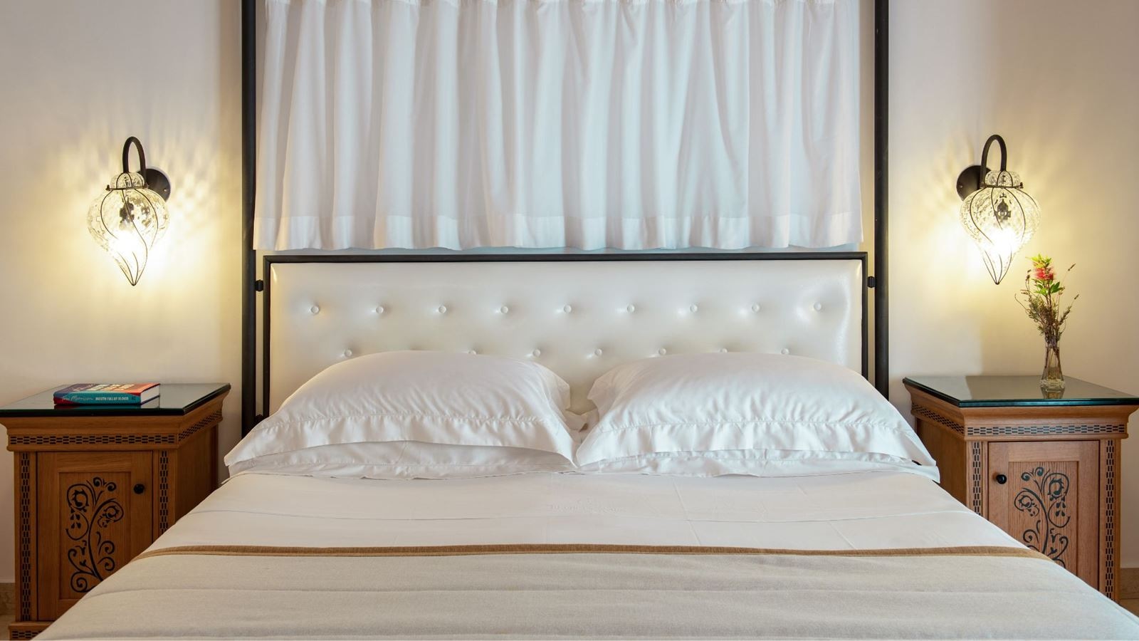 rooms-bungalow-family-garden-view