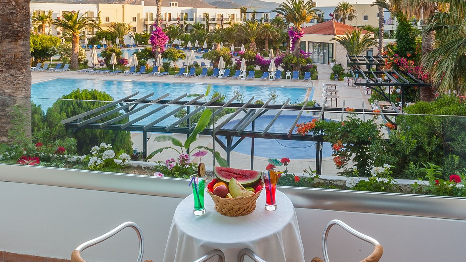 rooms-standard-room-main-building-balcony