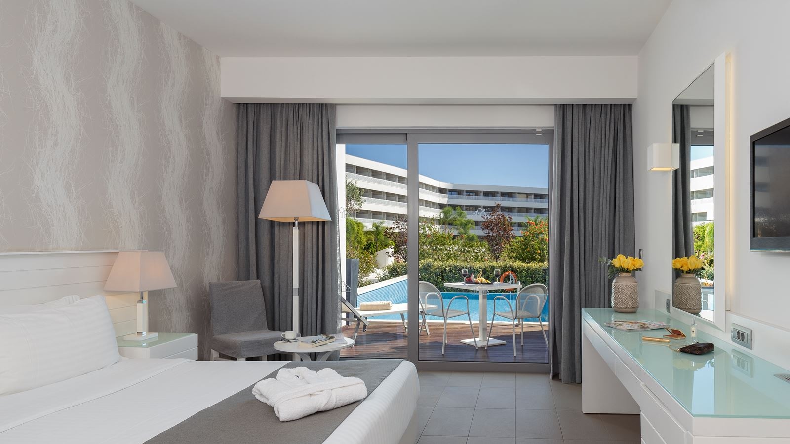 rooms-honeymoon-double-room-private-pool-terrace