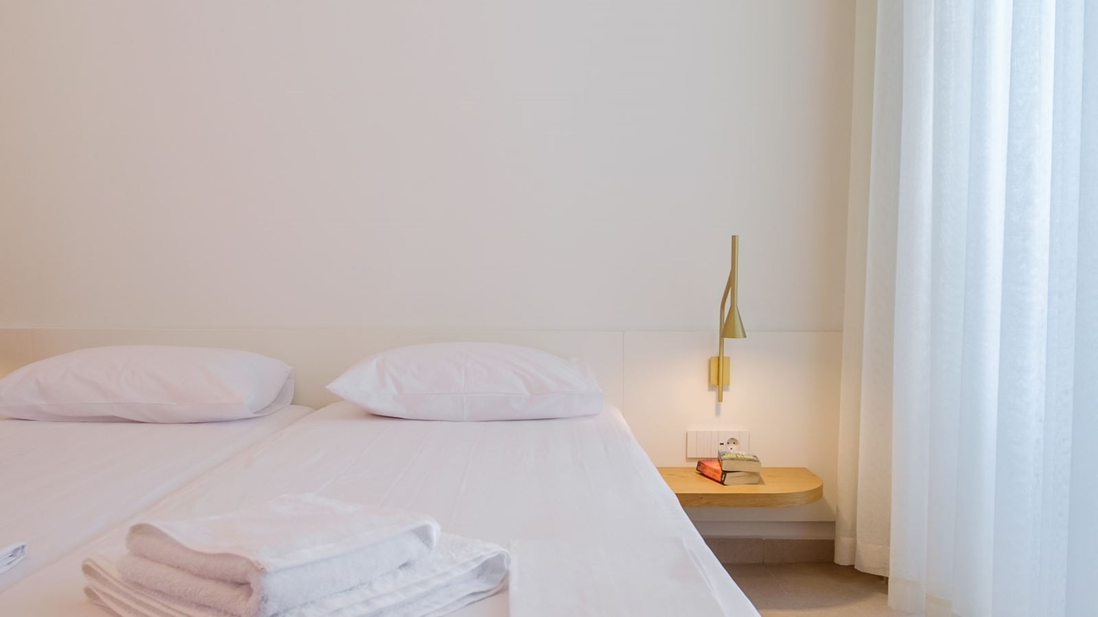 rooms-junior-suite-swimup