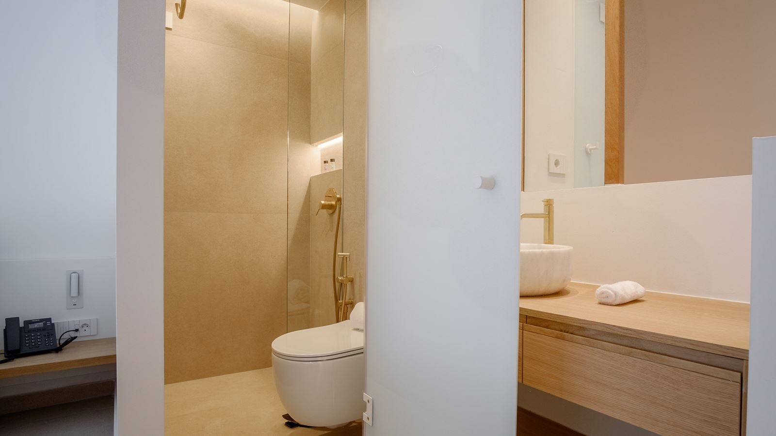 rooms-suite-split-level-maisonette