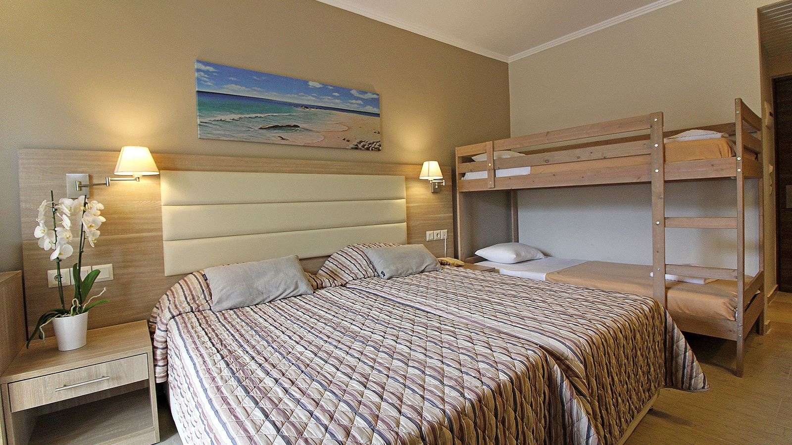 rooms-bungalow-family-garden-view-or-terrace