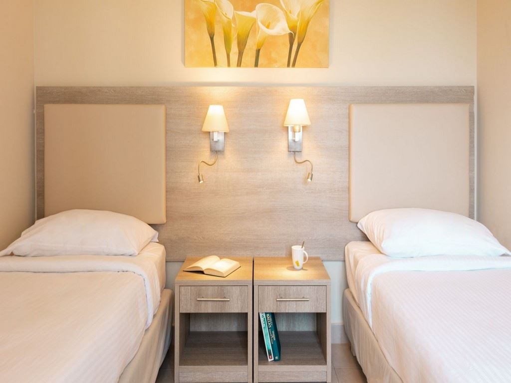 rooms-bungalow-family-beach-front-balcony-or-terrace