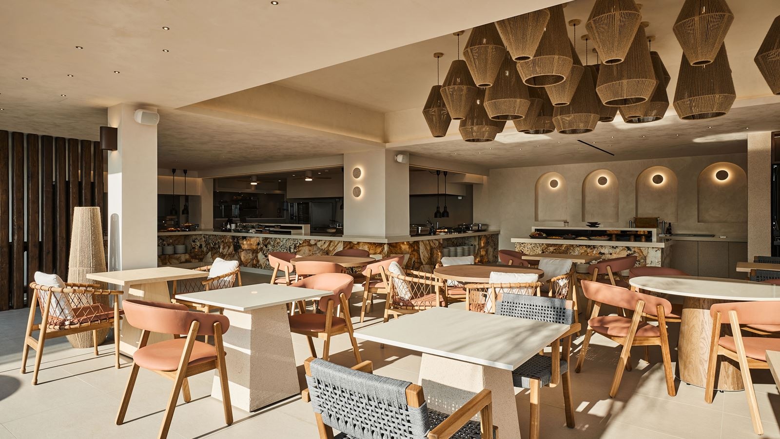 restaurants-main-restaurant