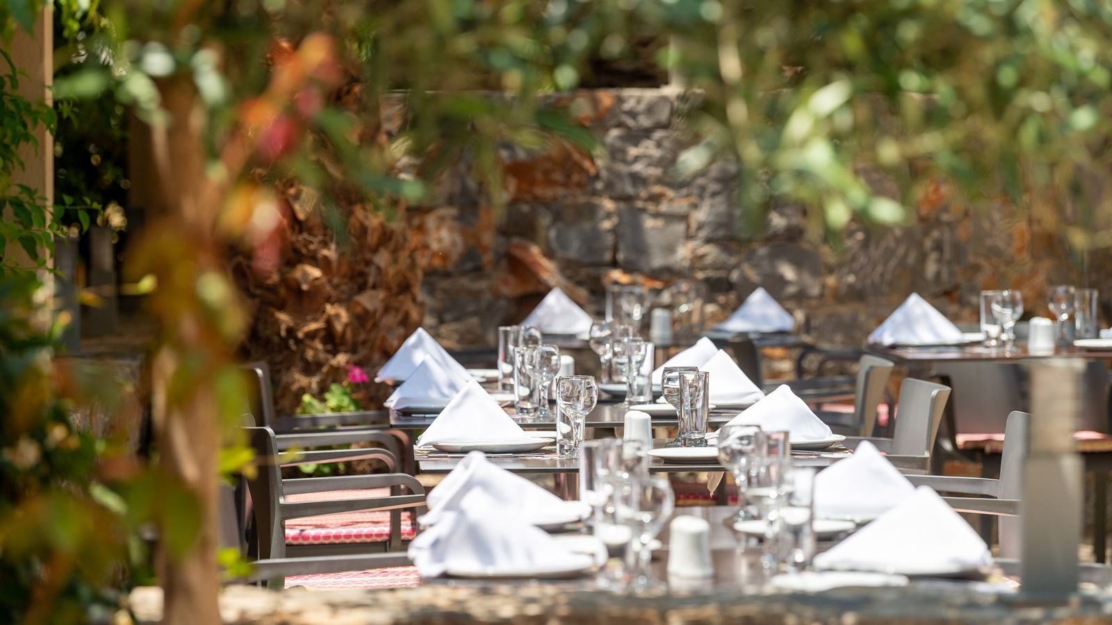 restaurants-estia-main-restaurant