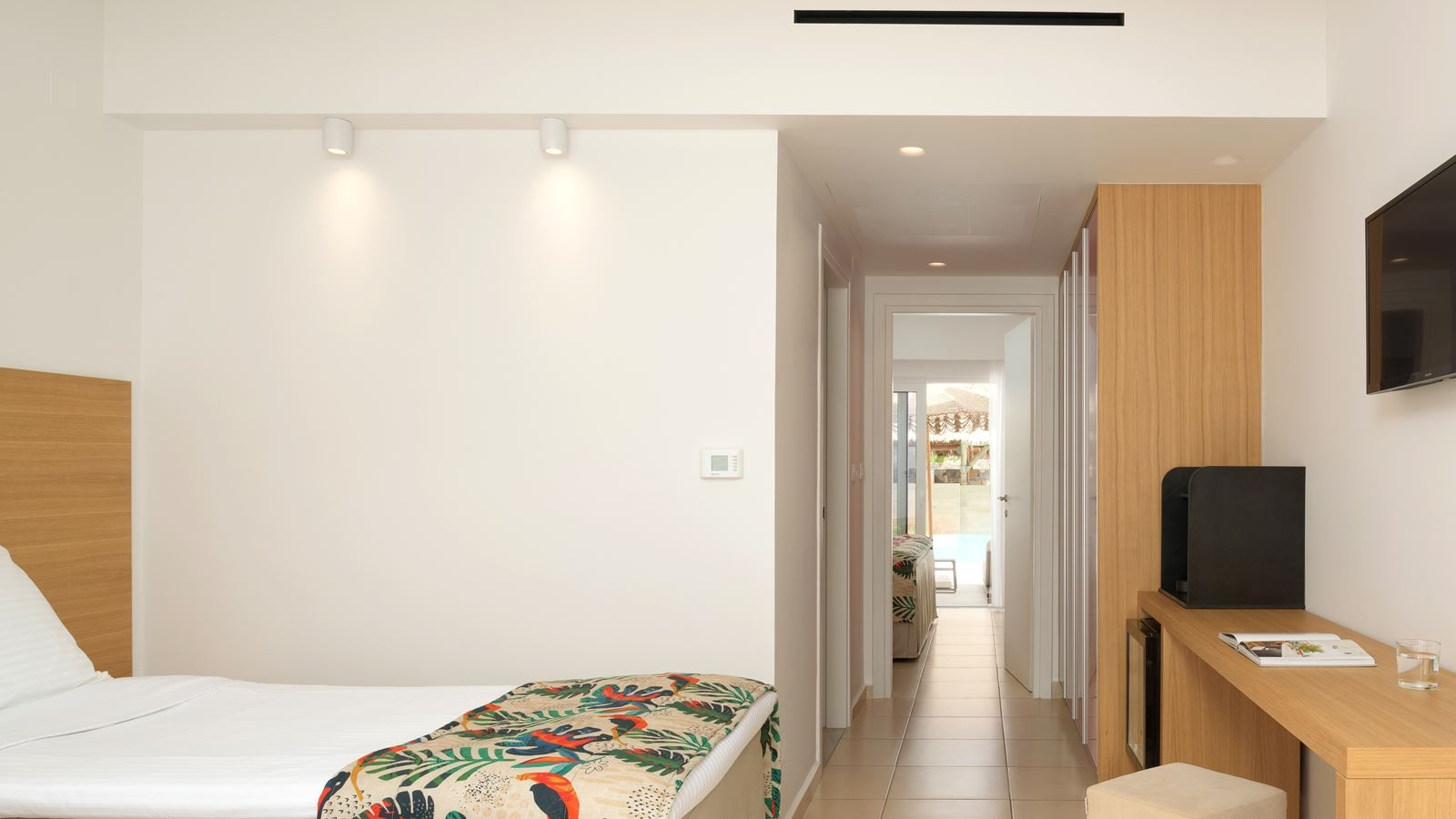 rooms-deluxe-family-2-bedrooms