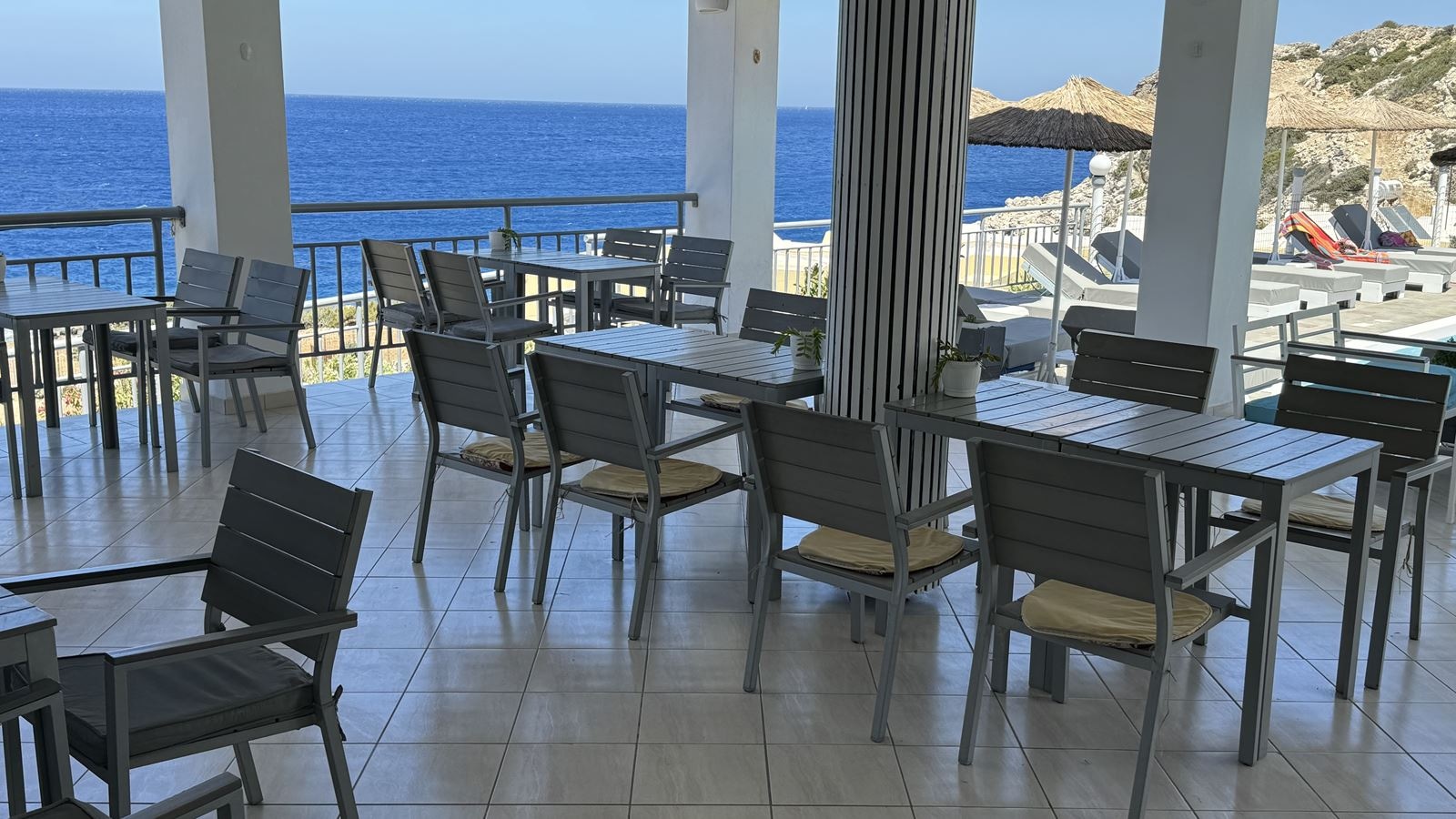 restaurants-restaurant