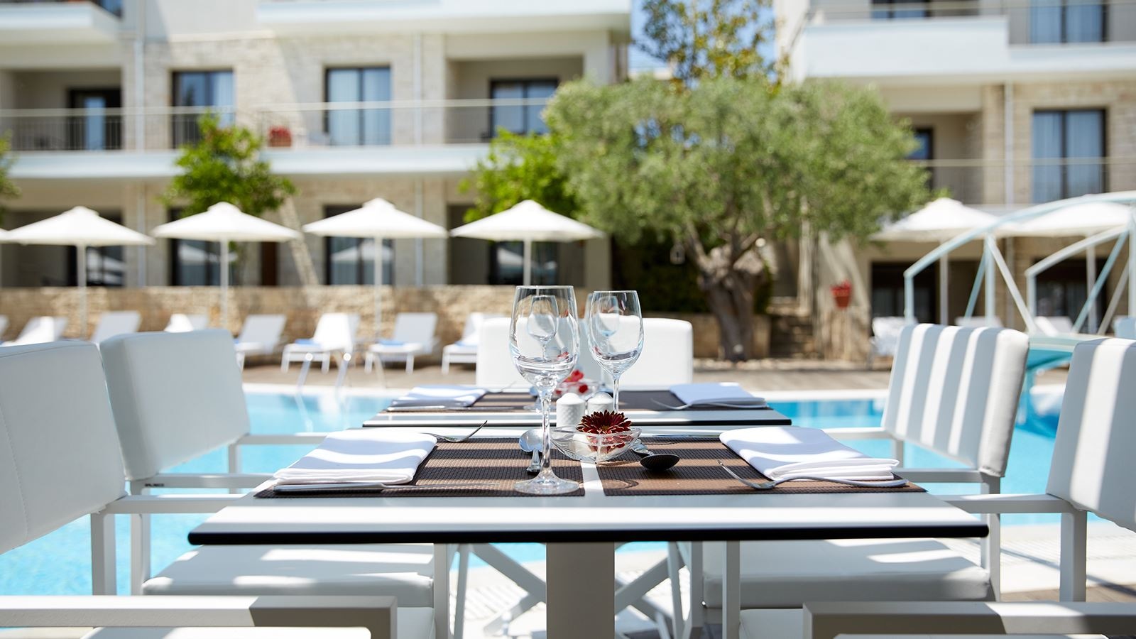 restaurants-main-building