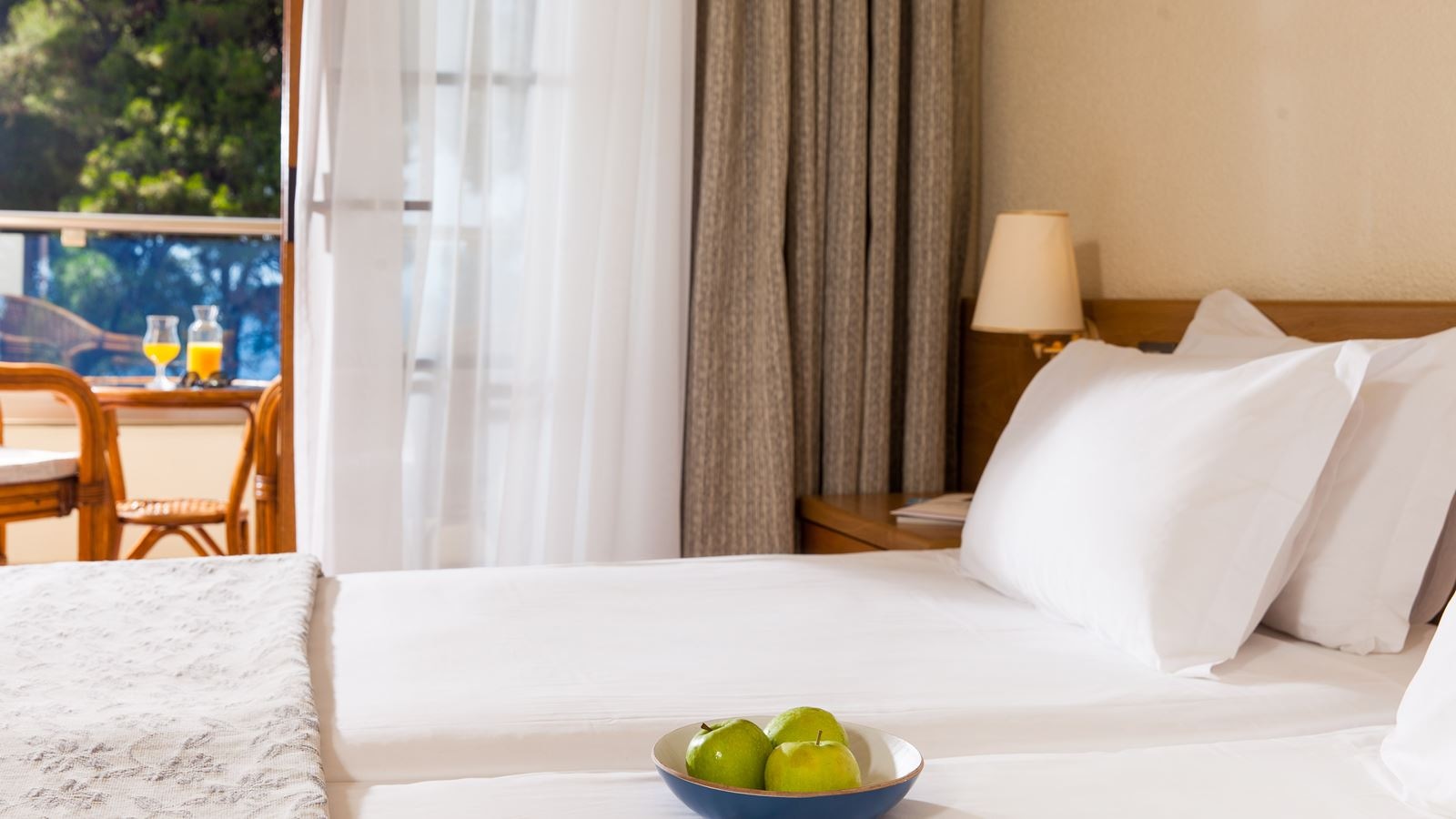 rooms-double-room-sea-view-bungalow