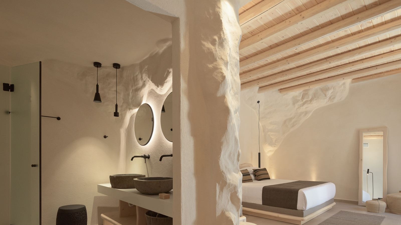 rooms-deluxe-suite