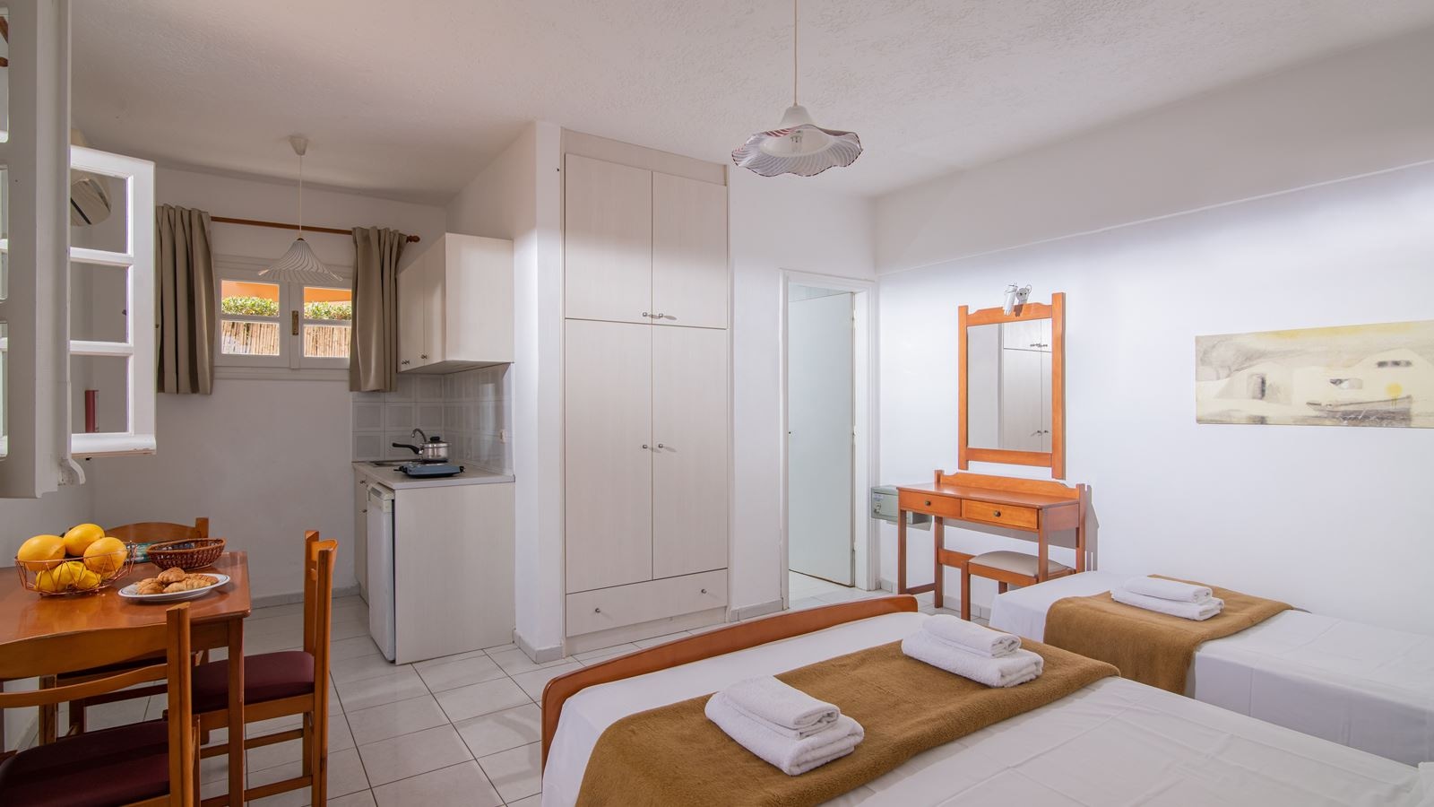 rooms-triple-studio-with-mountain-or-garden-view