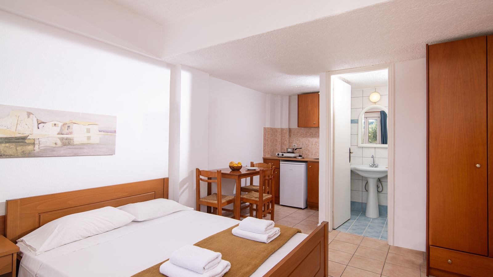 rooms-triple-studio-with-mountain-or-garden-view