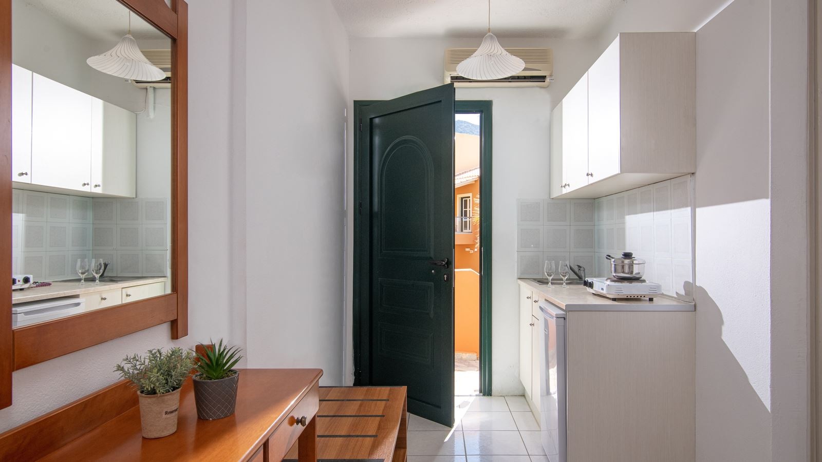 rooms-triple-studio-with-mountain-or-garden-view