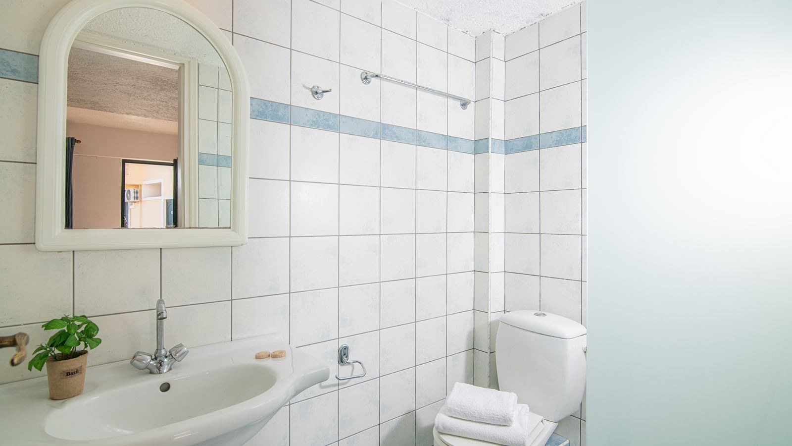 rooms-triple-studio-with-mountain-or-garden-view