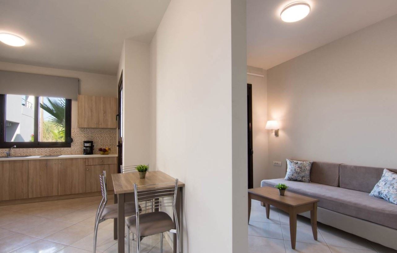 rooms-apartment-3-bedrooms-landview-balcony-or-terrace