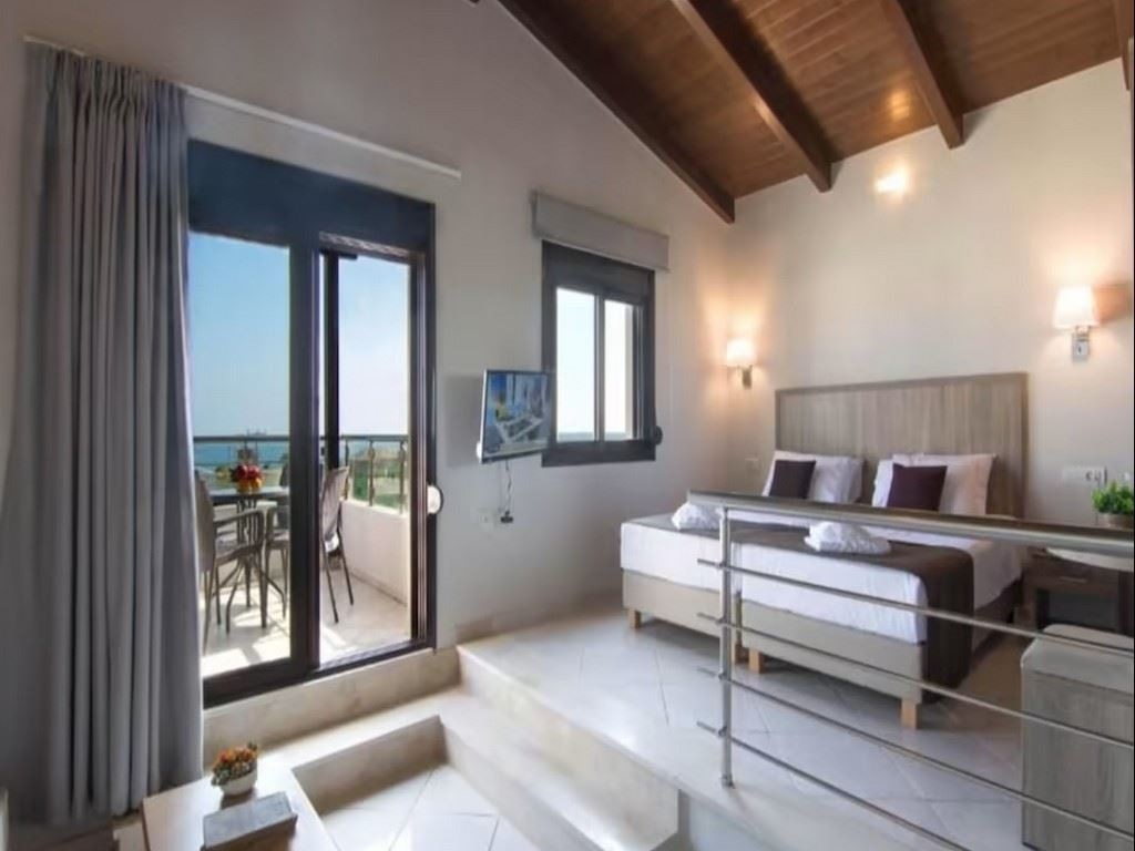 rooms-room-double-seaview-balcony-or-terrace