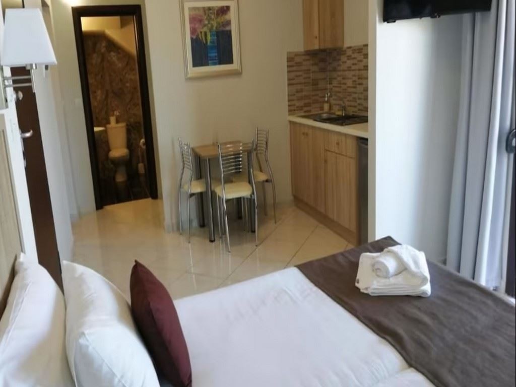 rooms-apartment-3-bedrooms-seaview-balcony-or-terrace