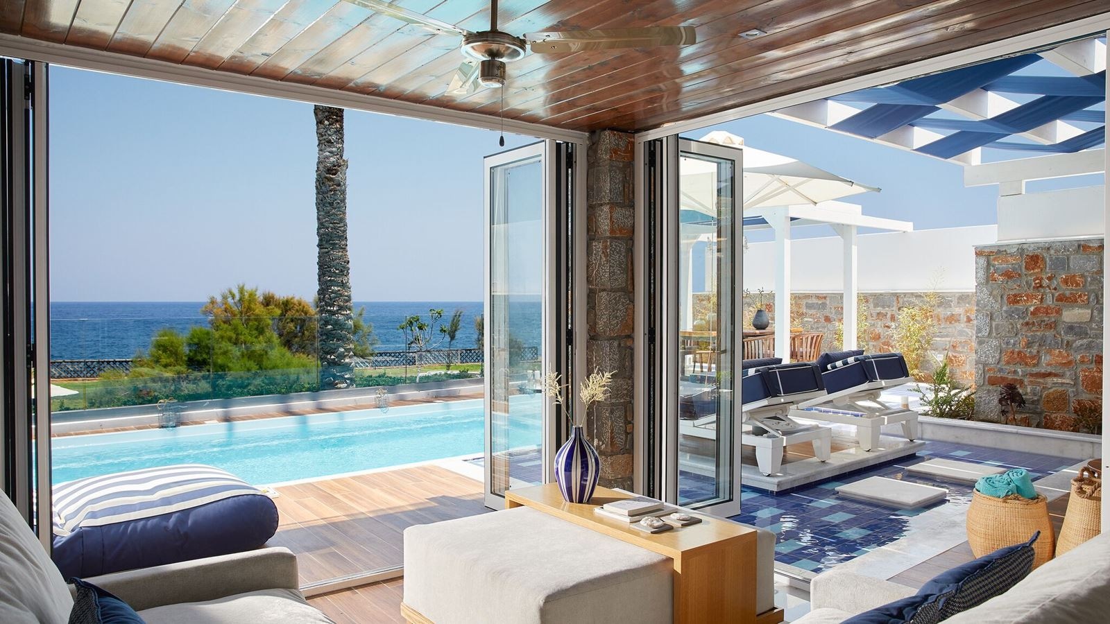 rooms-beachfront-royal-villa-2-bedrooms-2-bathrooms-private-pool