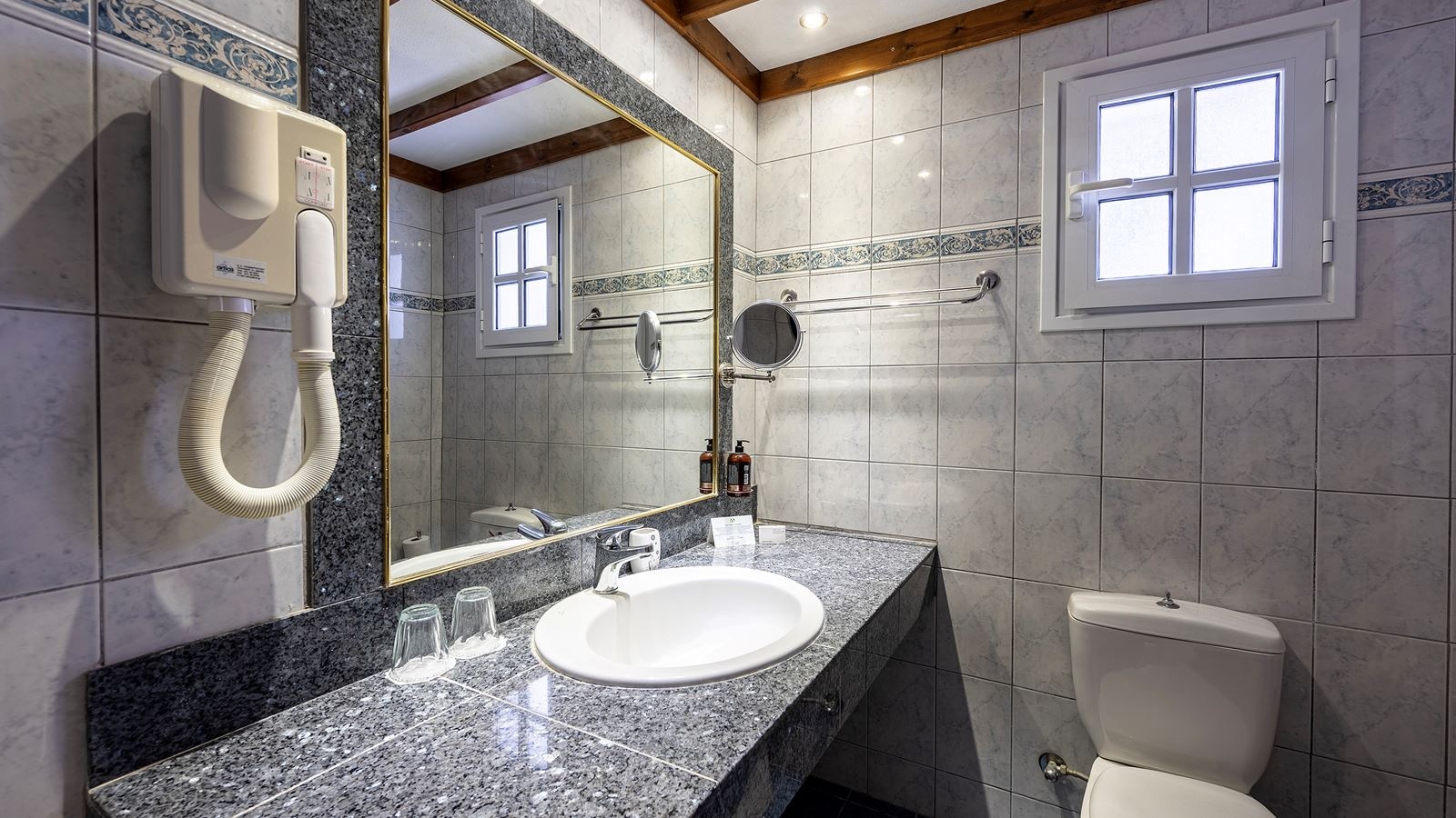 rooms-family-room-separated-living-room