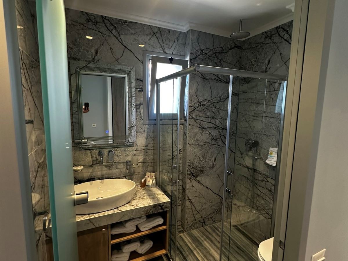 rooms-junior-suite-with-garden-view