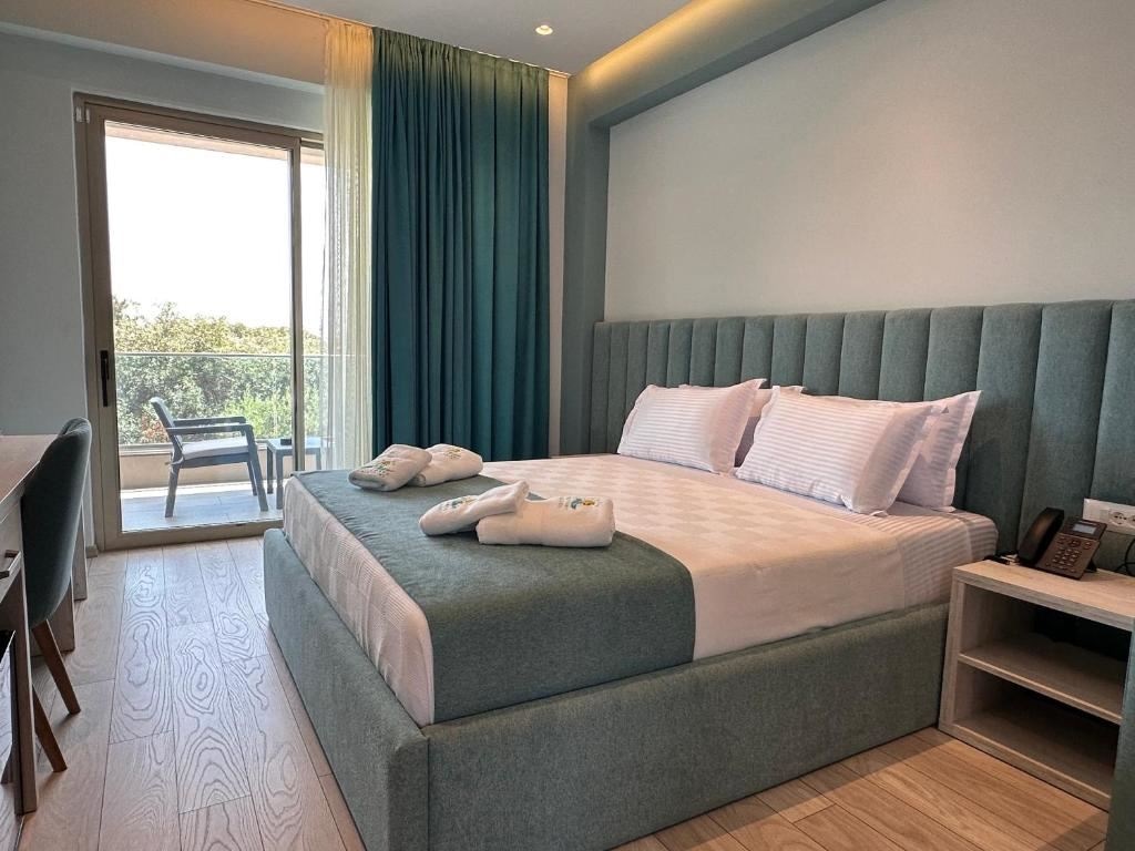 rooms-premium-double-room-with-garden-view