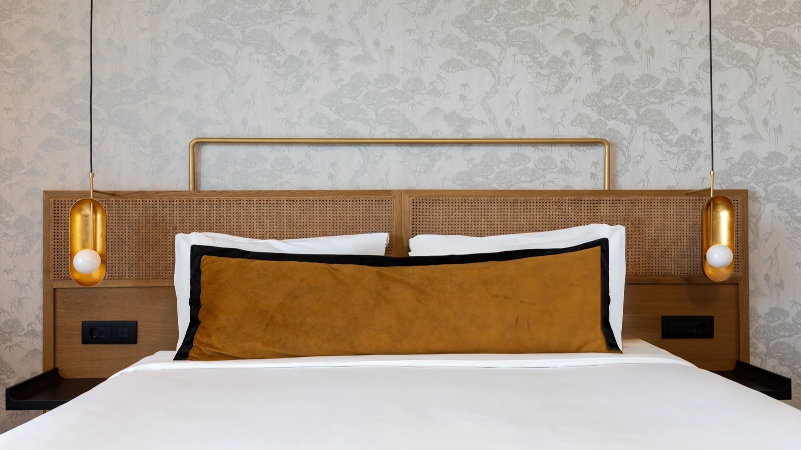 rooms-amber-gold-suite-seaview