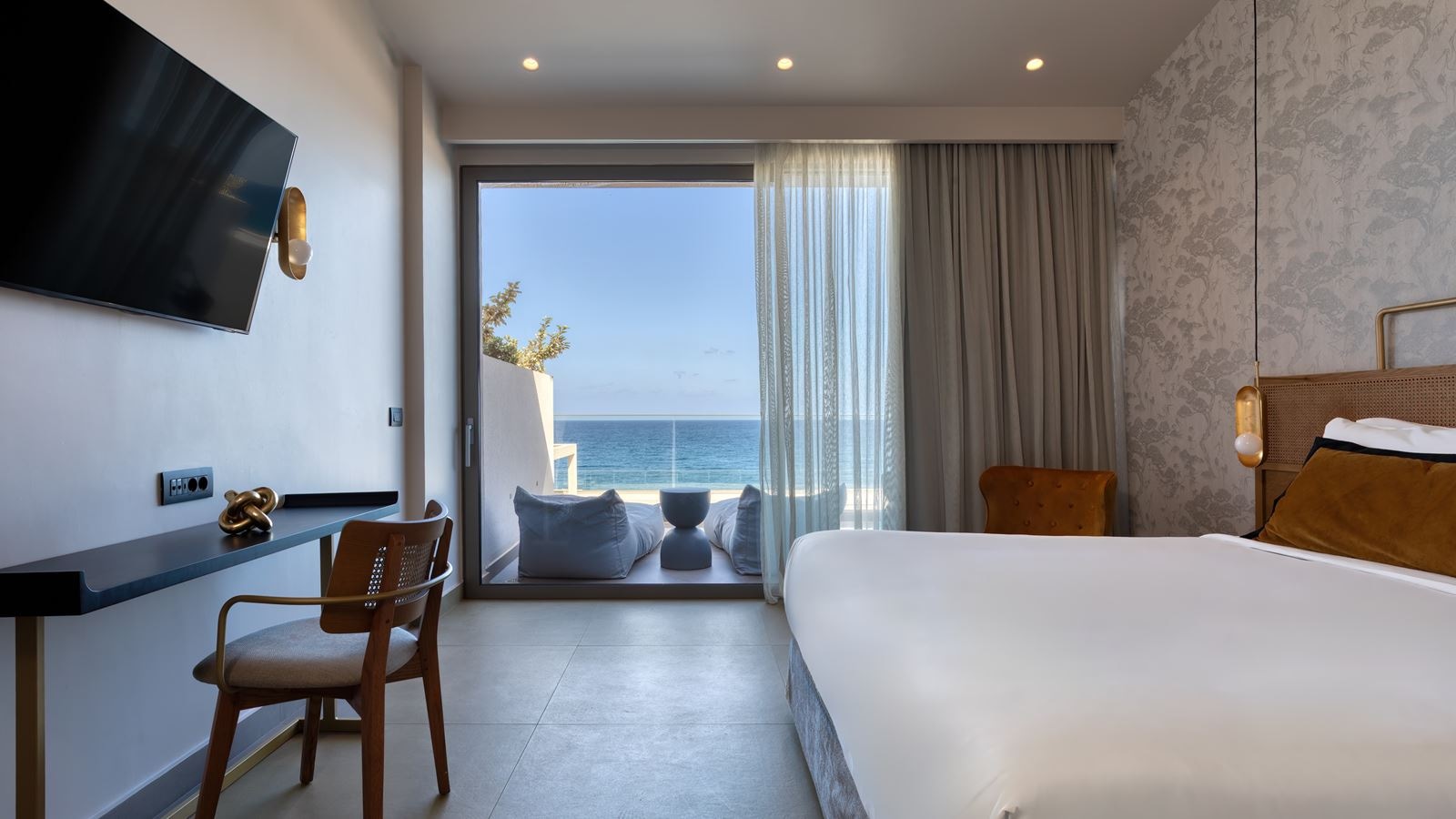 rooms-amber-gold-suite-seaview