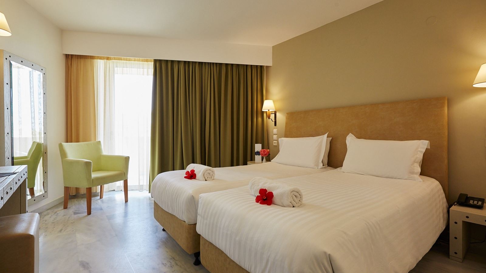 rooms-room-twindouble-garden-view