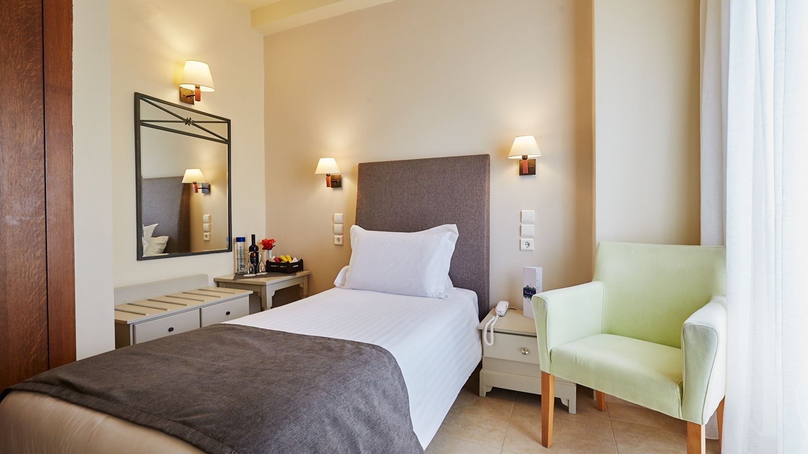 rooms-room-single-garden-view