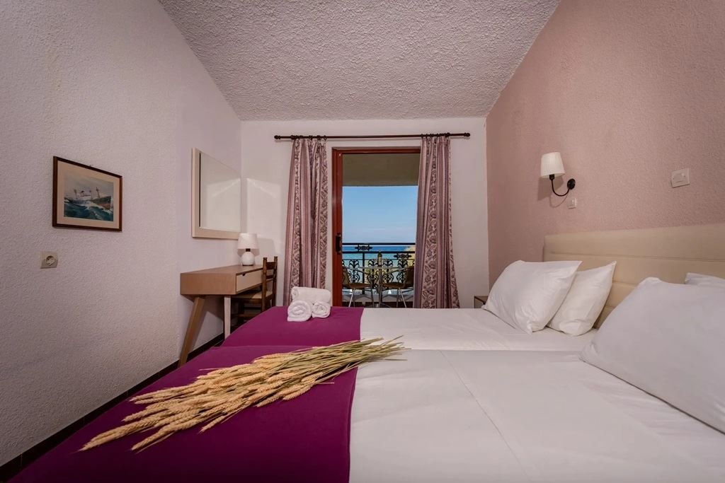 rooms-classic-double-inland-view