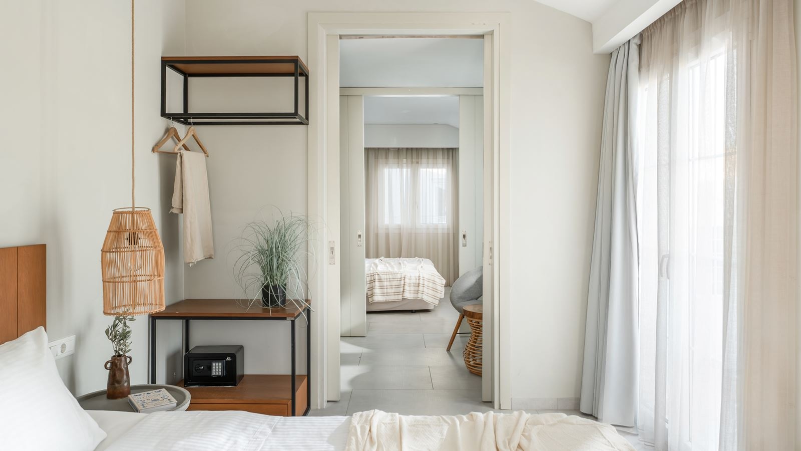 rooms-family-prenium-2-bedroom-room