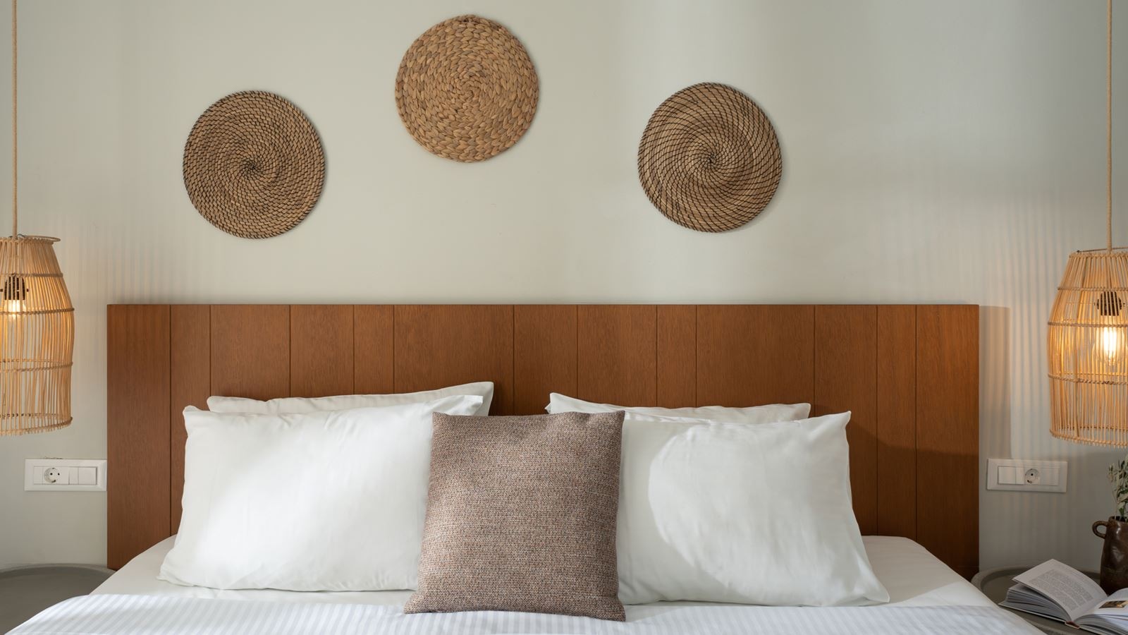 rooms-family-prenium-2-bedroom-room