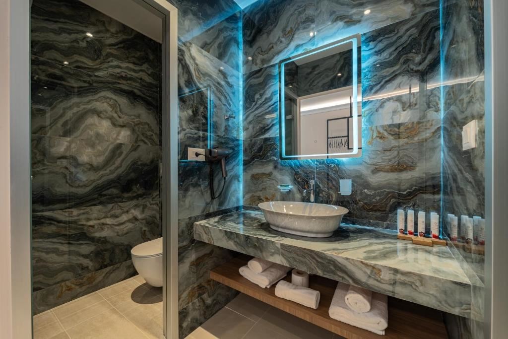 rooms-deluxe-queen-suite-|-capacity-2