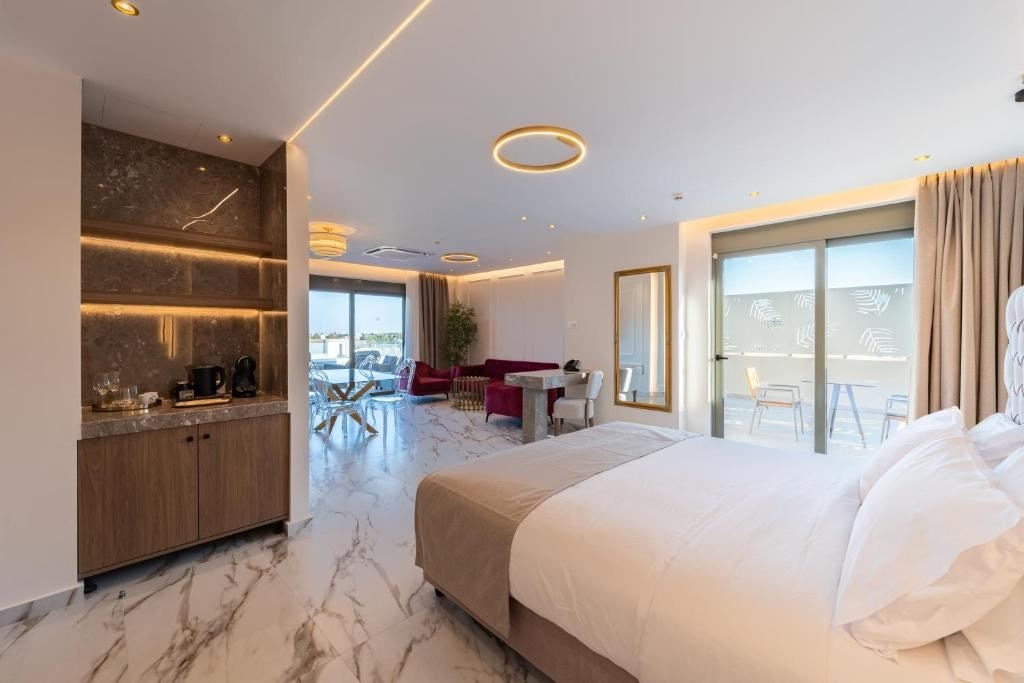 rooms-deluxe-king-suite