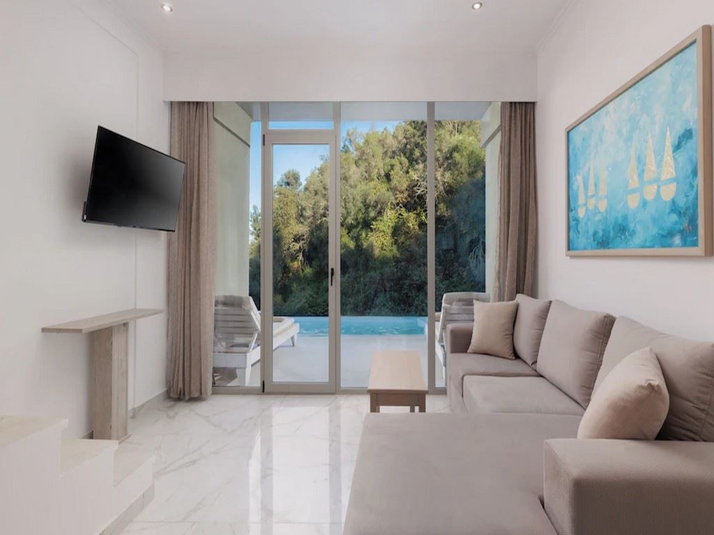 rooms-premium-junior-suite-with-private-pool