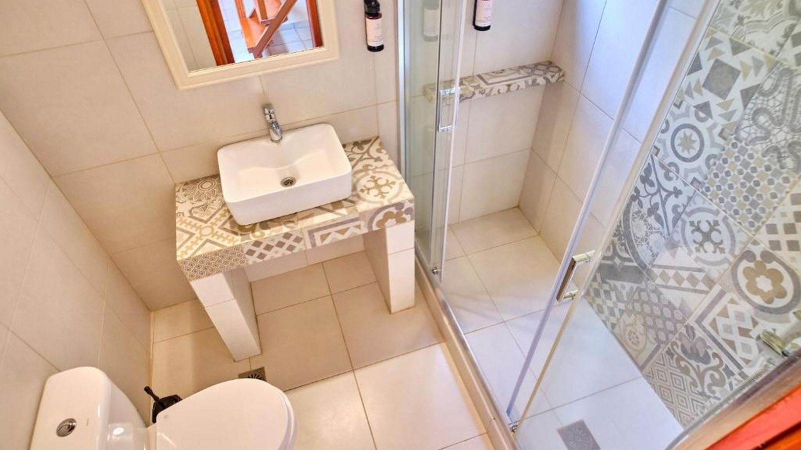 rooms-mαisonette-landview