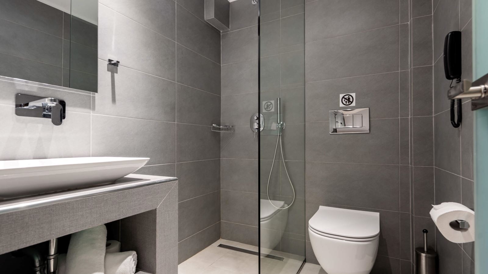 rooms-standard-room-balcony