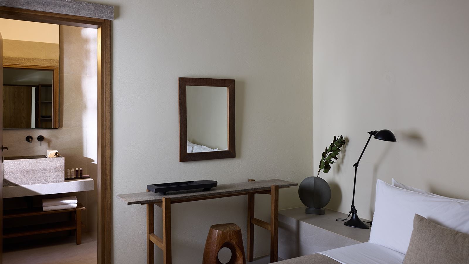 rooms-apartment-suite