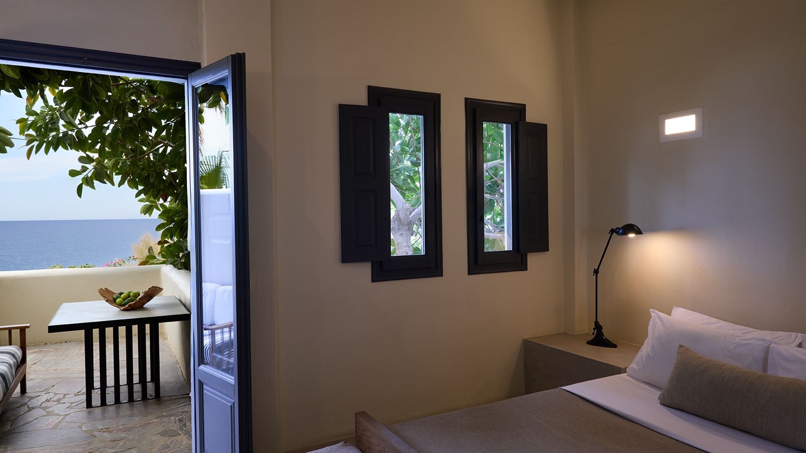 rooms-superior-sea-view-suite