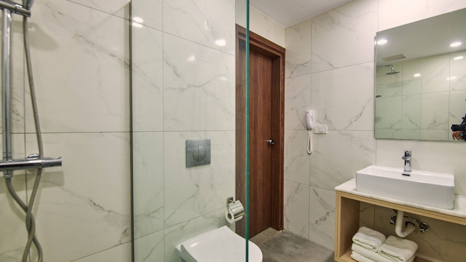 rooms-double-room-balcony