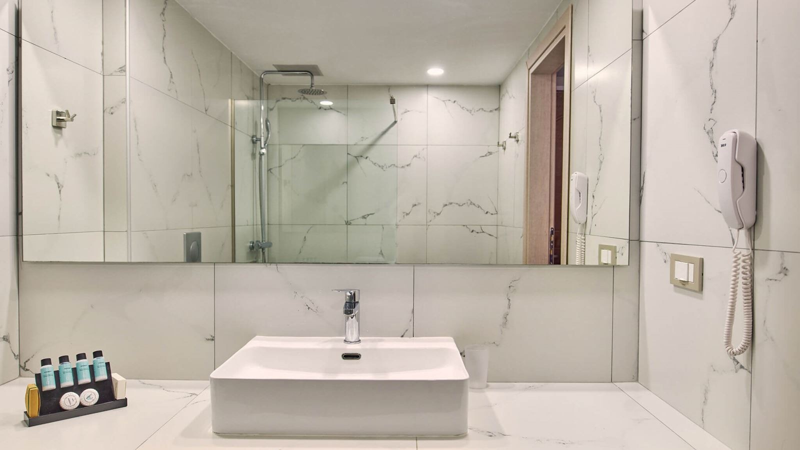 rooms-double-room-balcony