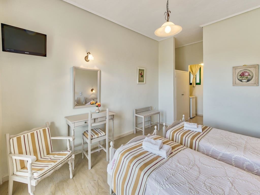 rooms-double-room-standard-balcony